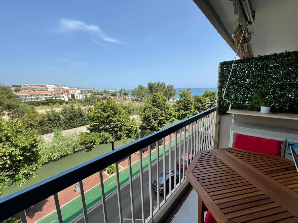 Appartement rénové vue mer avec garage Cagnes-sur-Mer Esterno foto