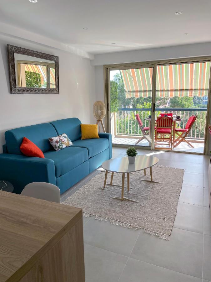 Appartement rénové vue mer avec garage Cagnes-sur-Mer Esterno foto